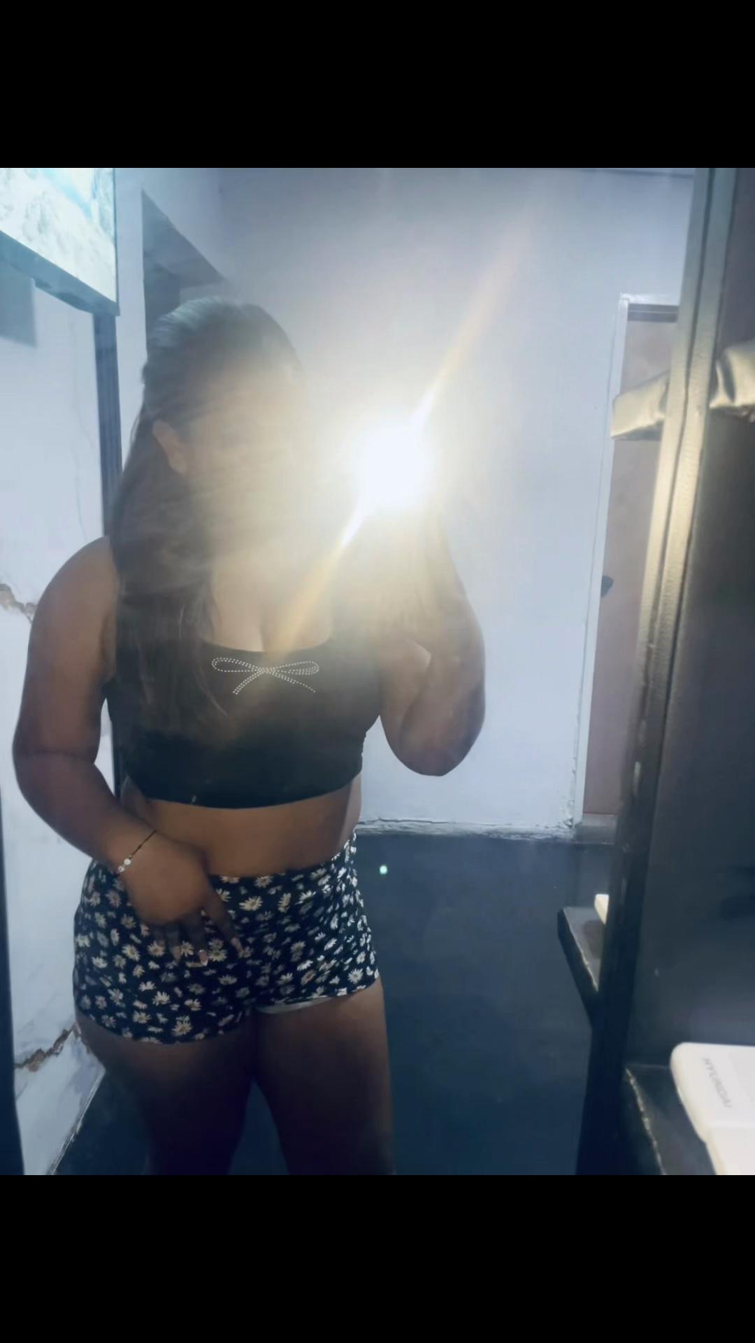 @Helen González