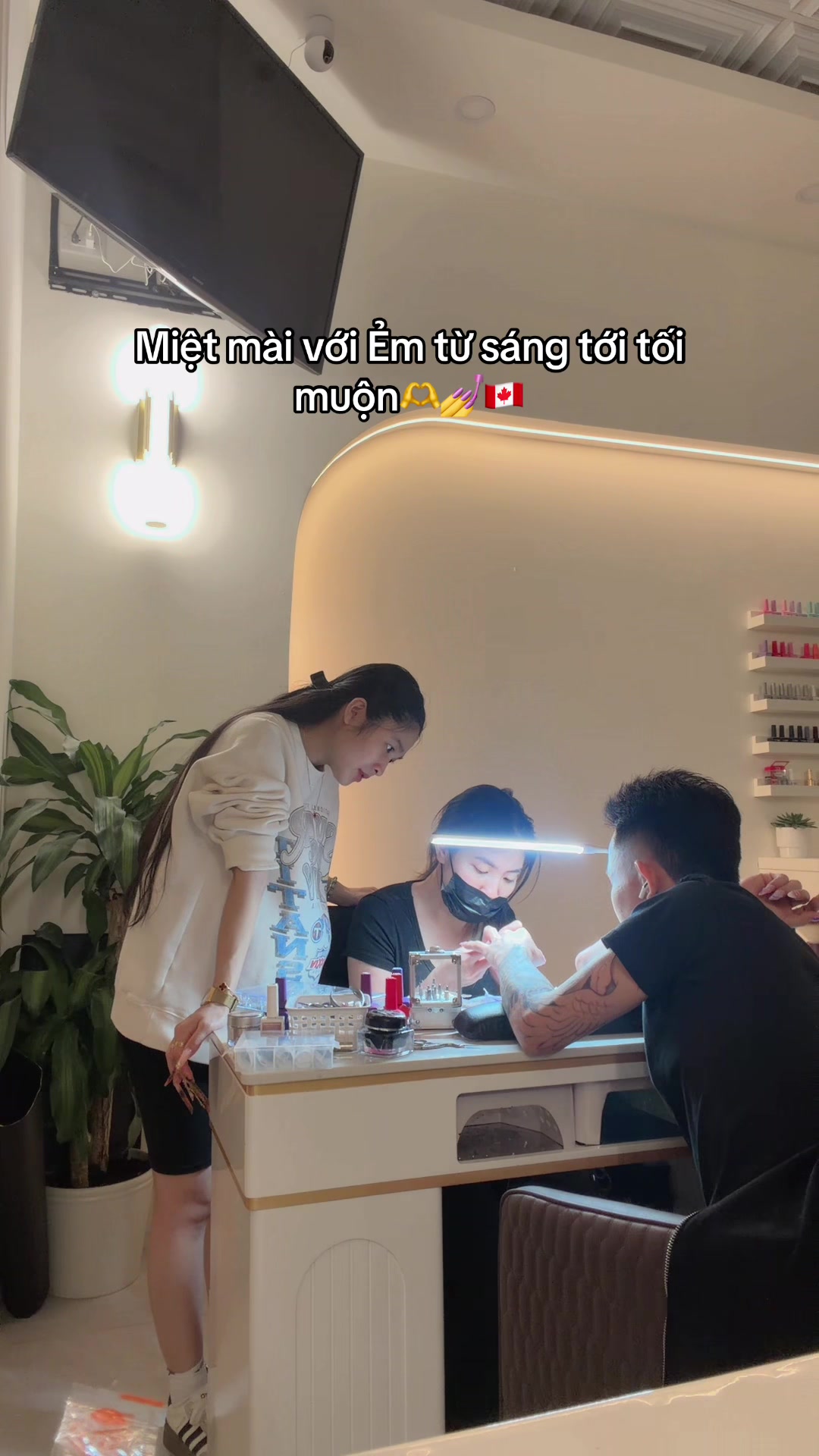 @KimmieNails🇻🇳&hearts;️🇨🇦Tấu H&agrave;i😜