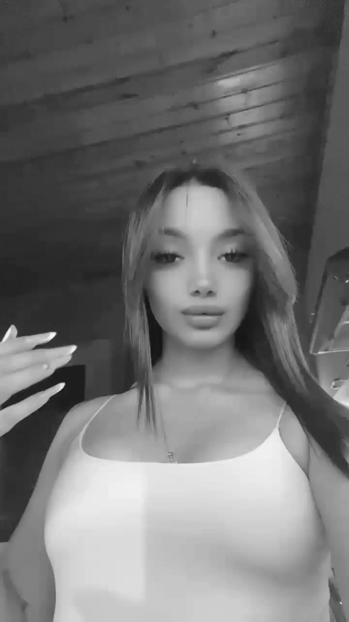 @𝐔𝐥𝐲𝐚🤍