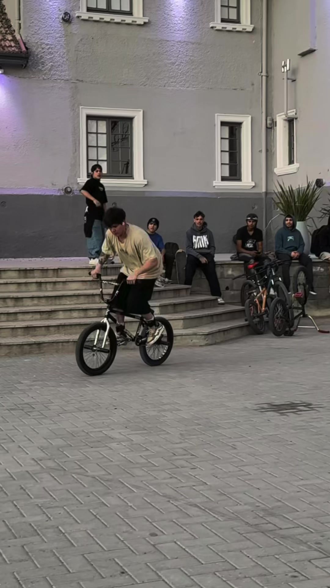 @BMX