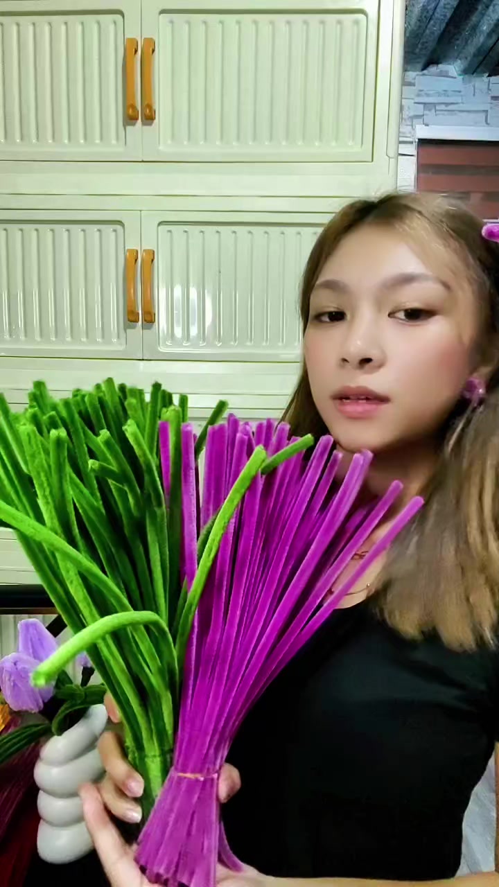 @🎧𝐃𝐉&bull;𝐁𝐄𝐋𝐋