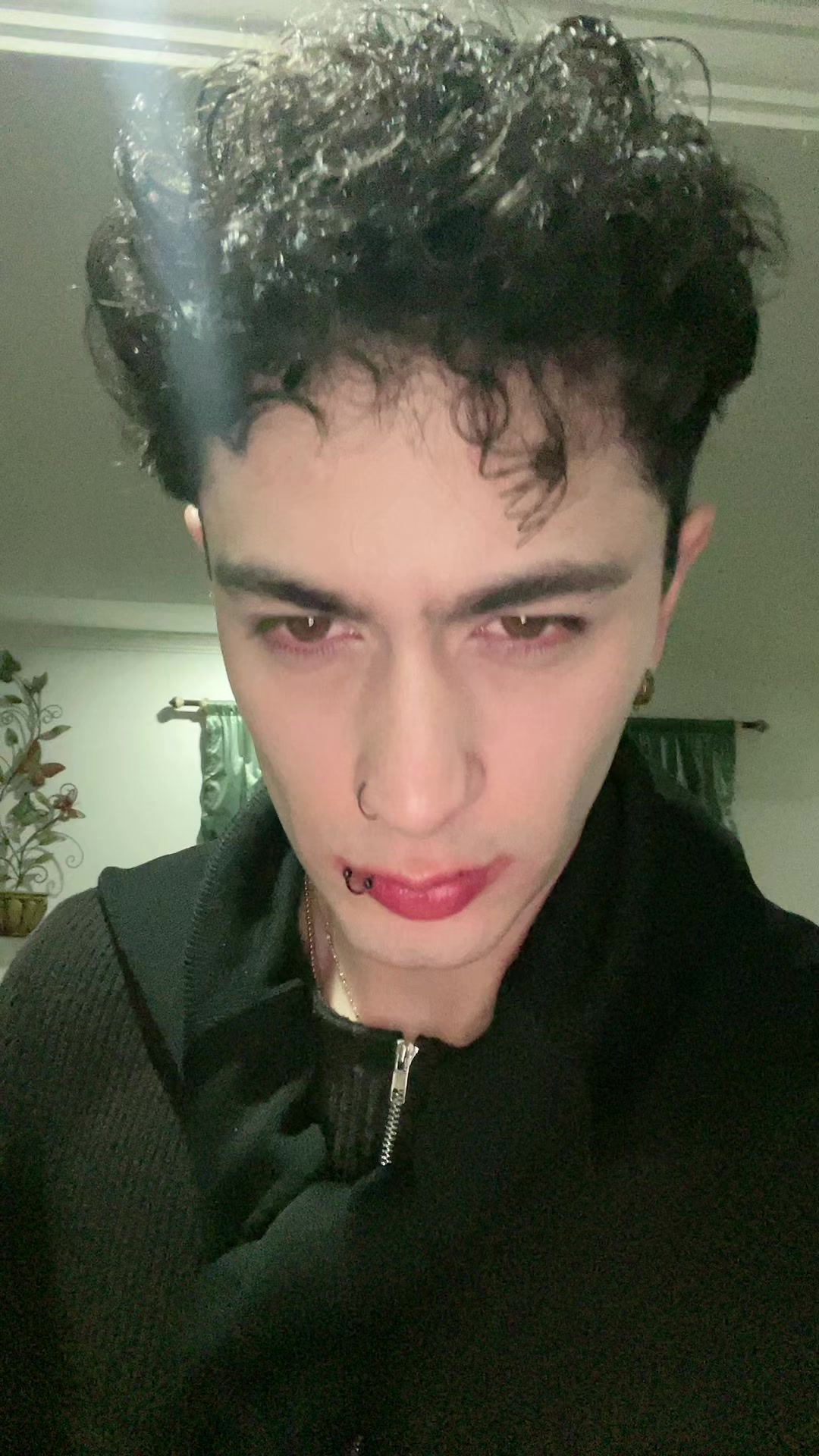 @Justin Aviles 🧛♂️