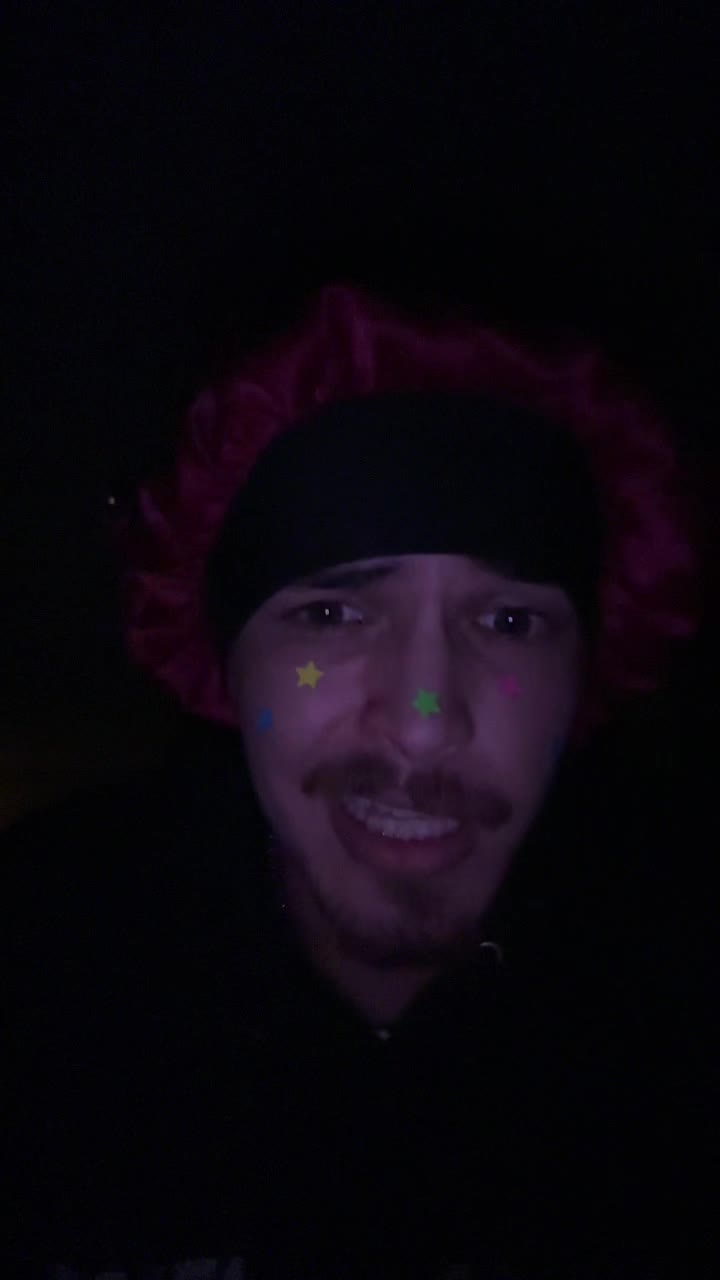 @Whiteboywitabonnet