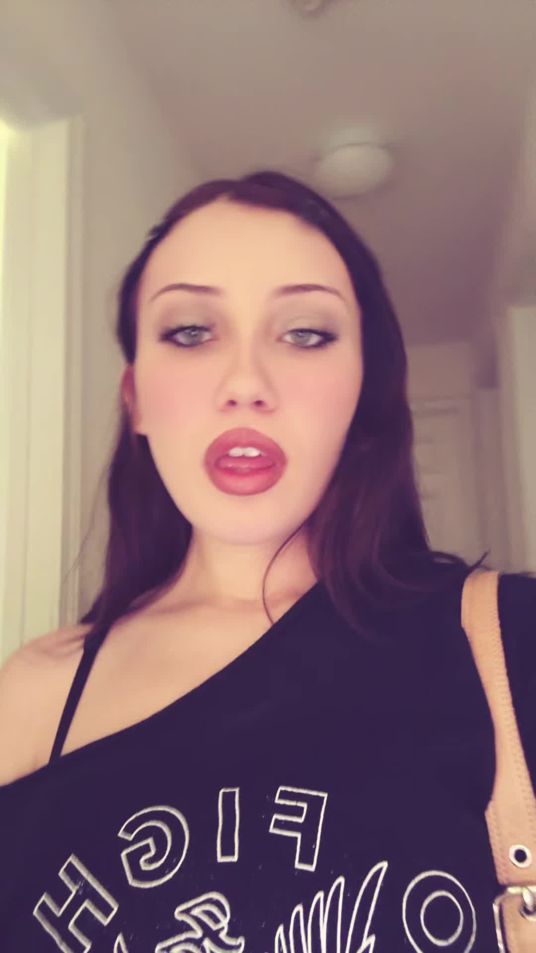 @MeLiSsA >:0