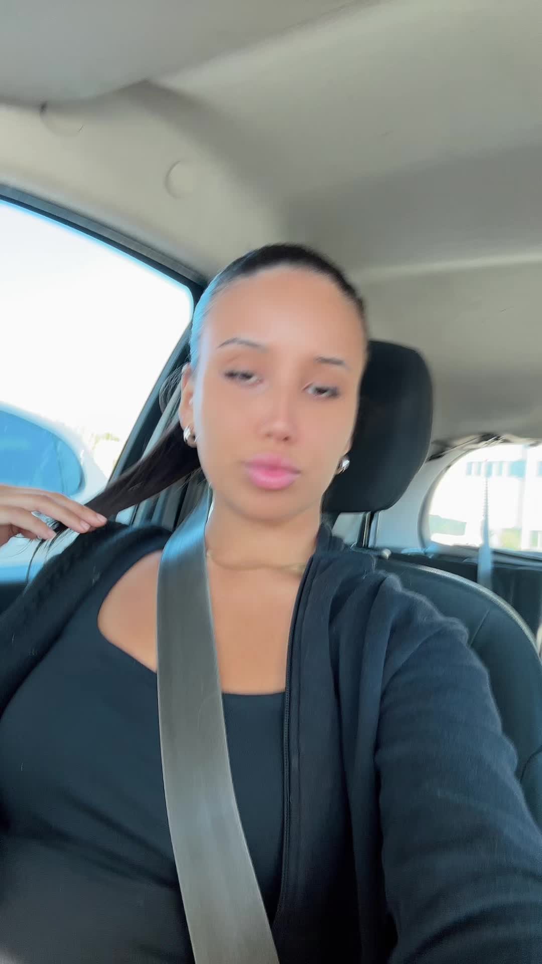 @🤓