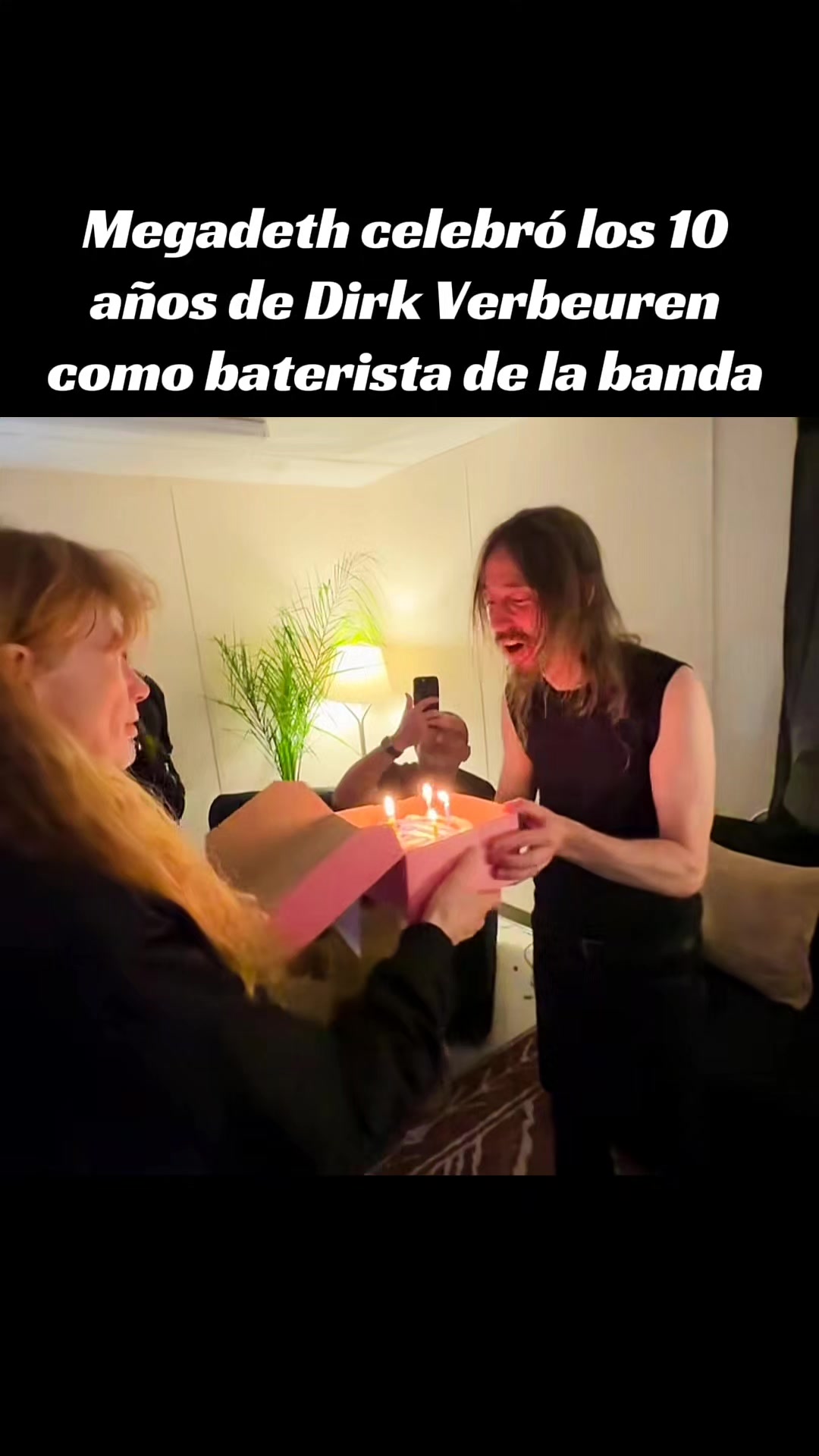 @Alex León