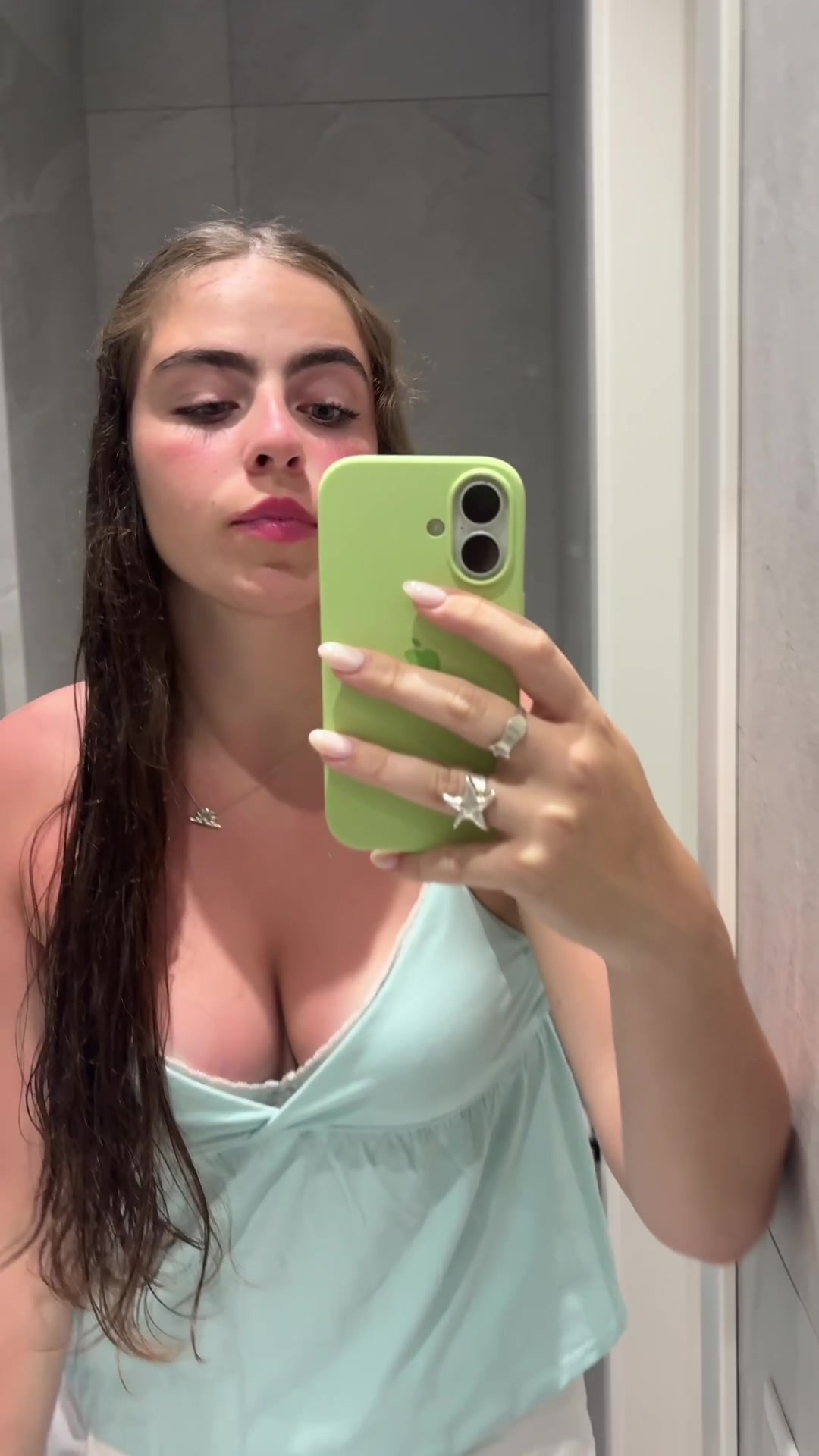 @Leeya