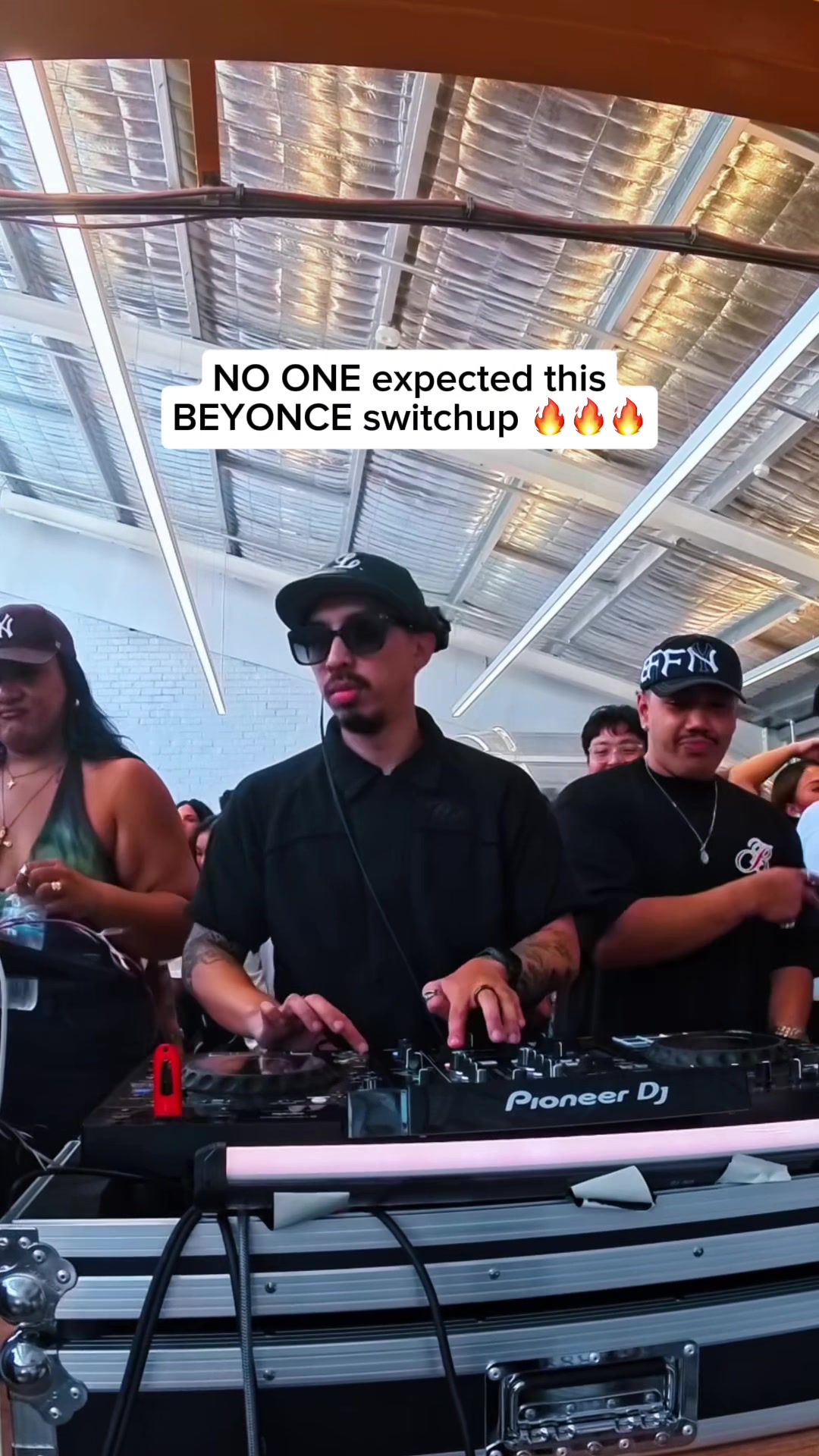 @DJ Playboi Pocky