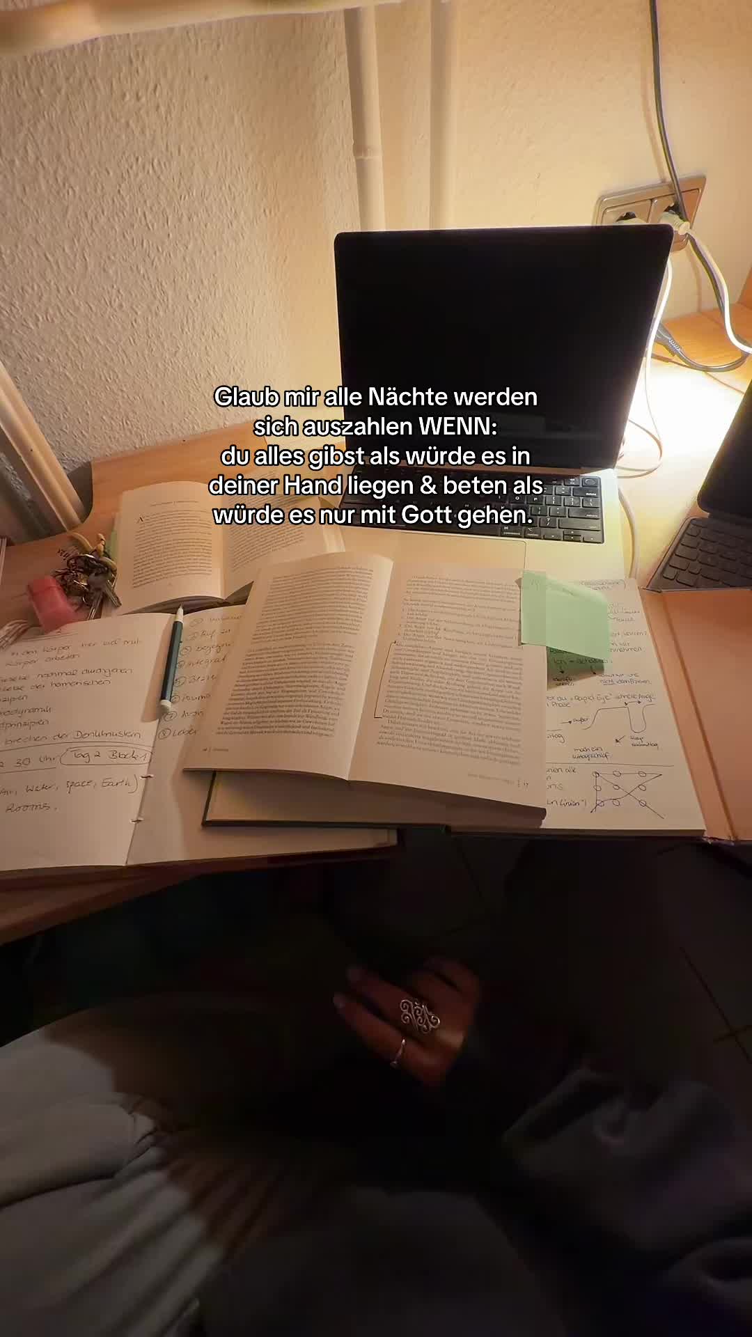 @parua.e