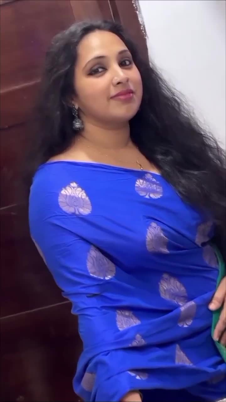 @)(সুমি চোীধুরী)(