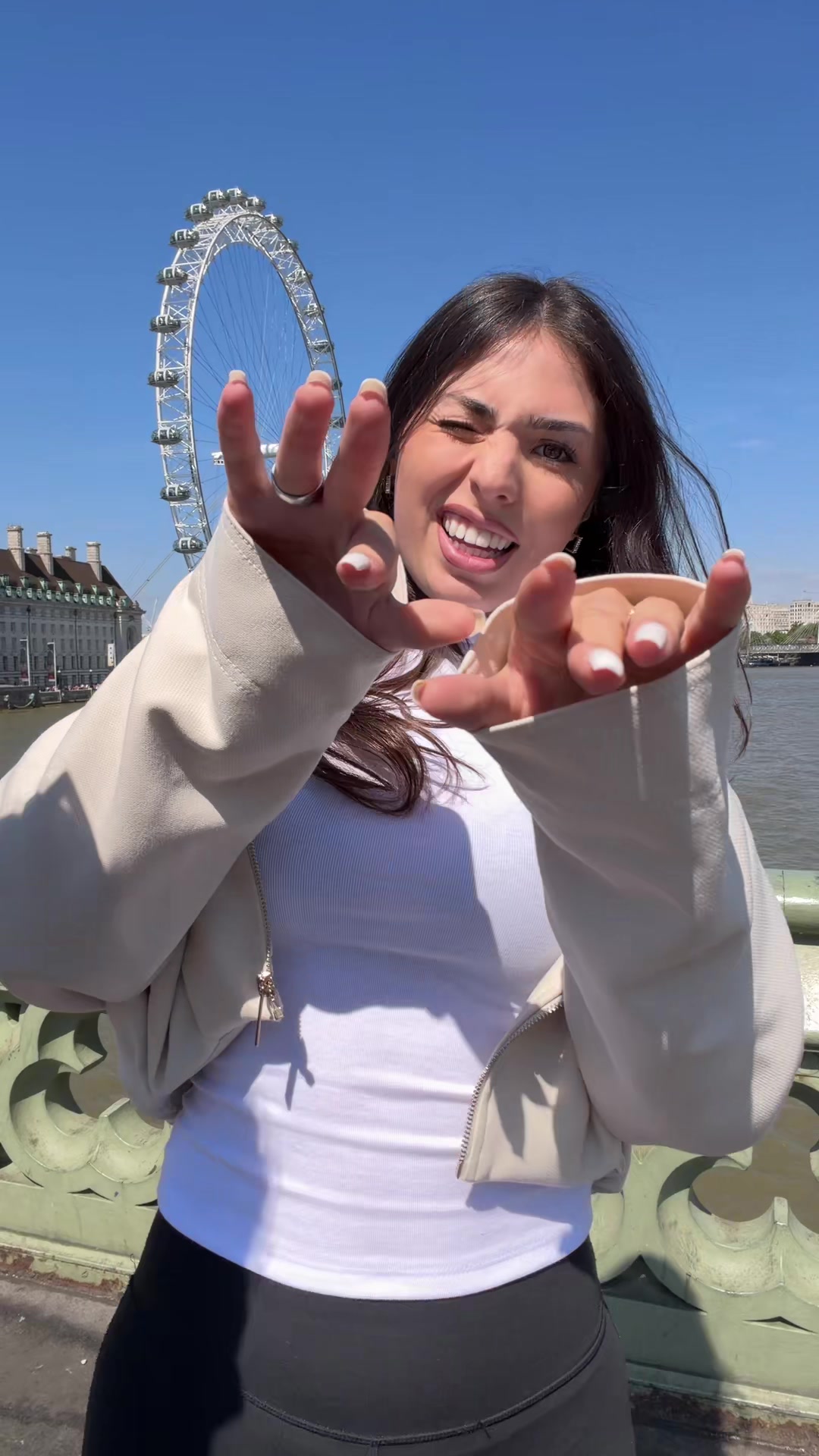 @Adelina