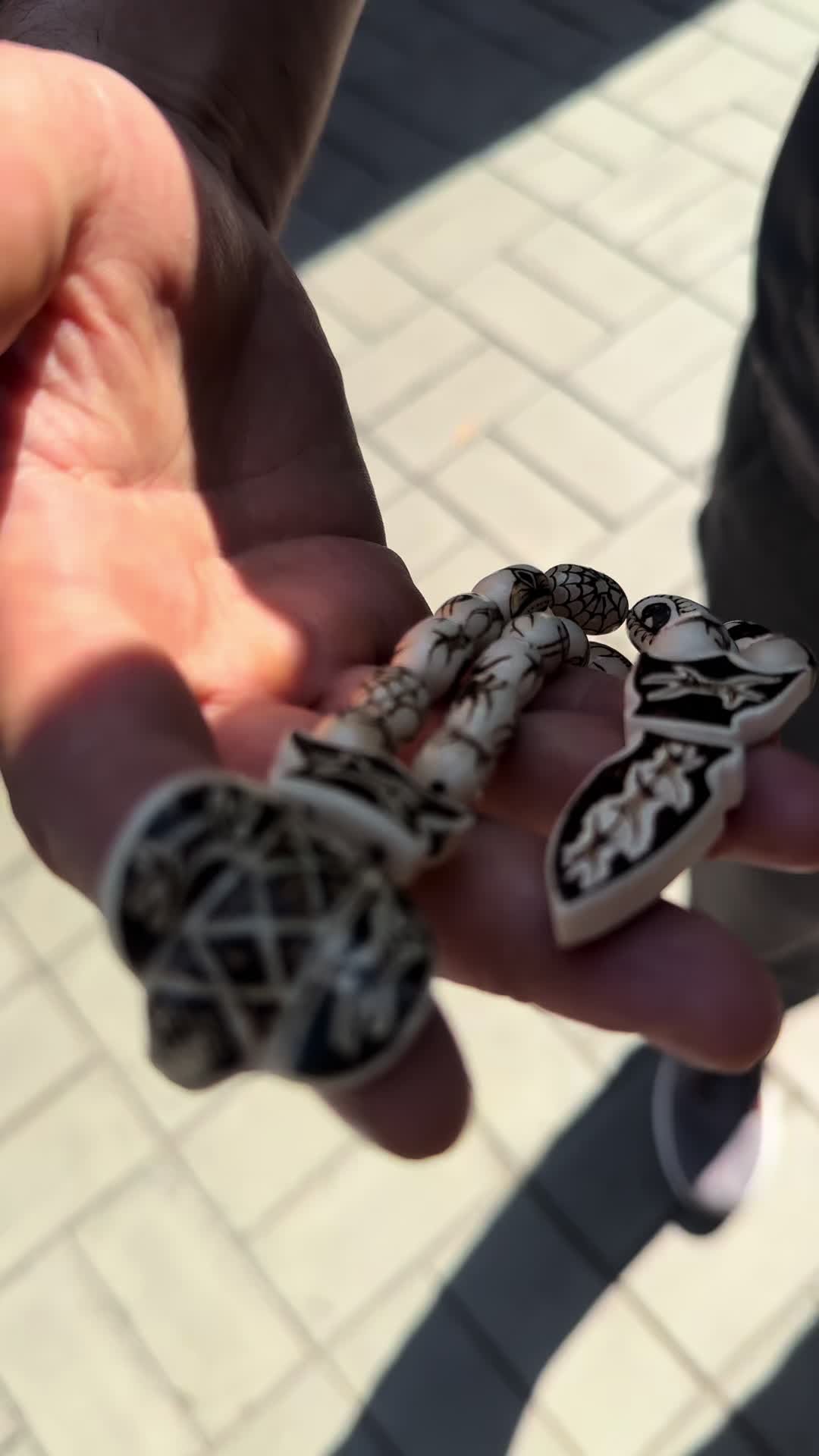 @Թզբեխ (Четки)