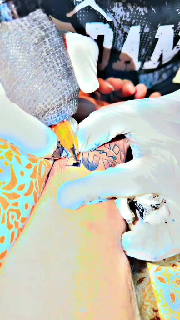 @permanent tattoo silent art