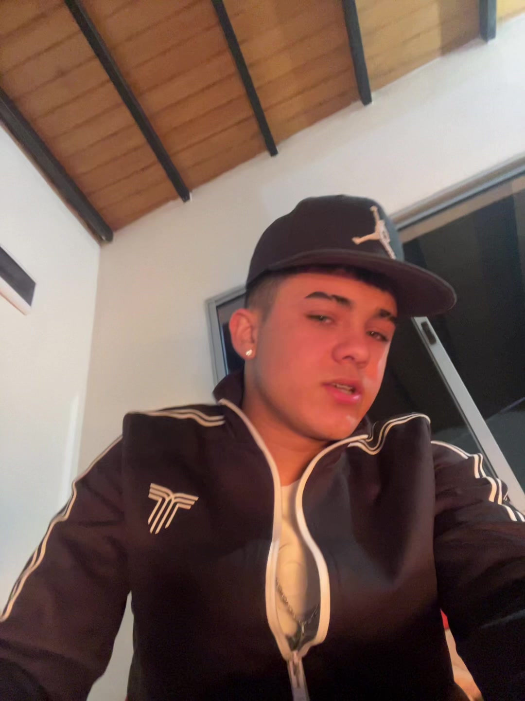@Mateito😅