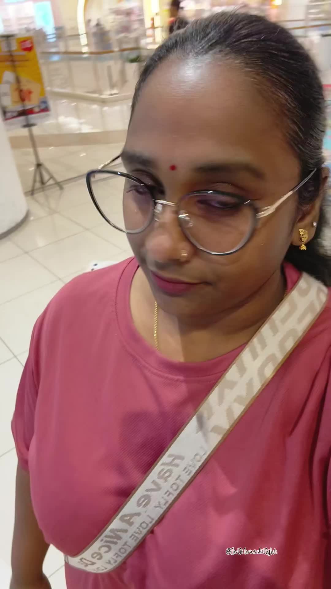 @வனித்தமலர் முருகன்