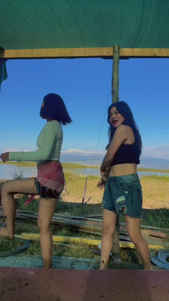 @urmona7