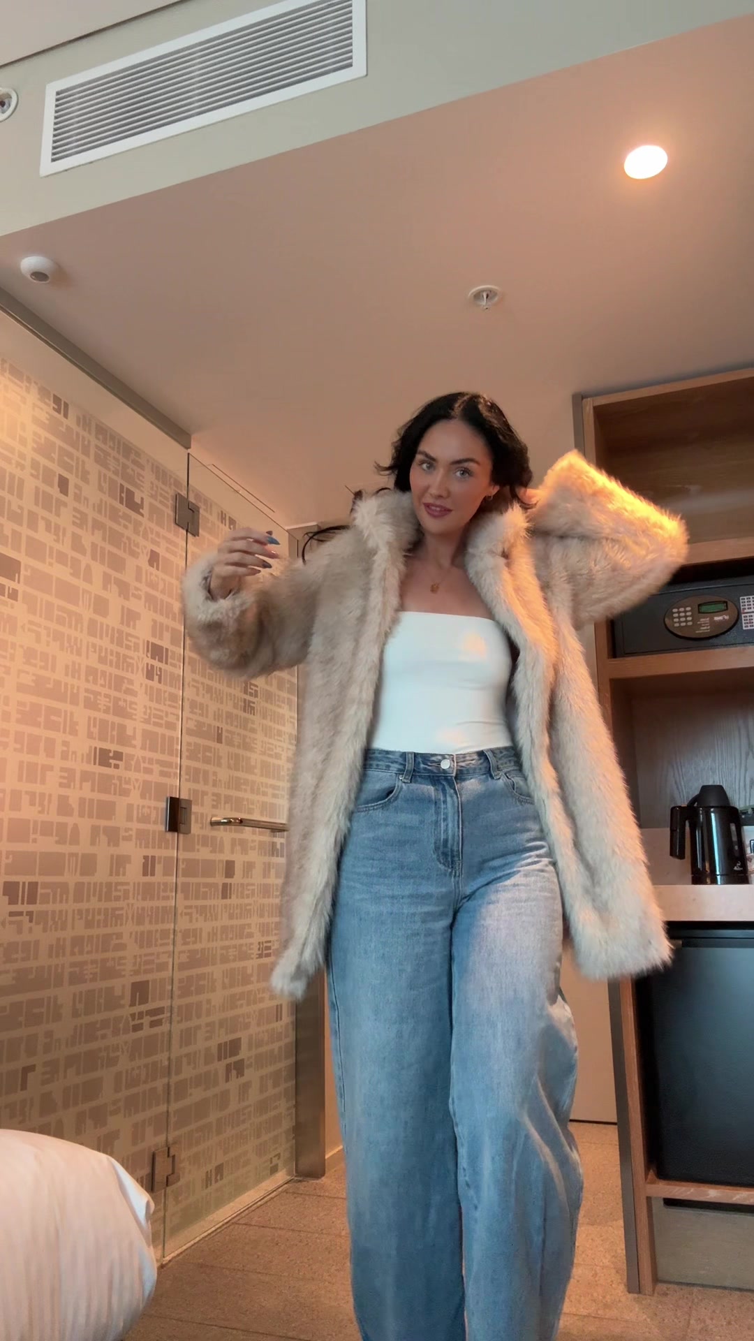 @Chloe Ferrari⚡️