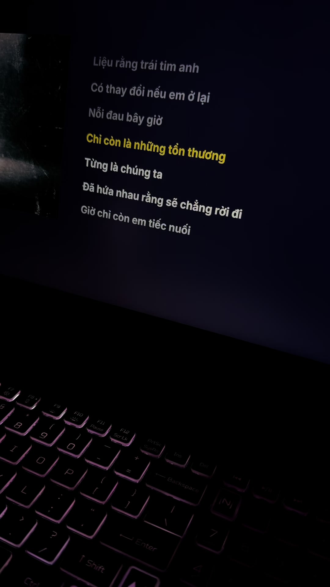 @CHẠM VÀO TIM