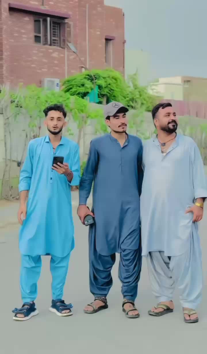 @شریف__بھائی😜