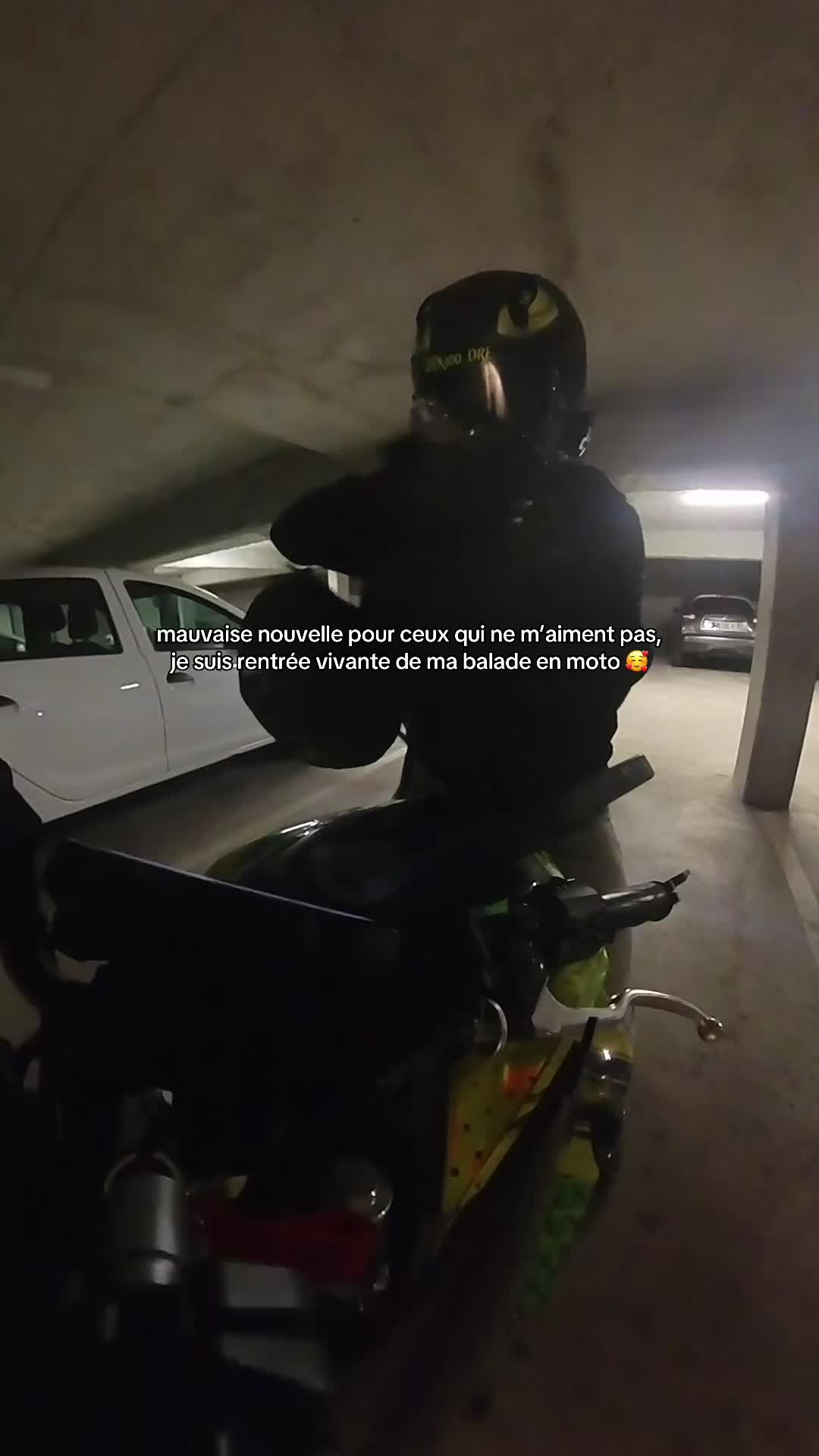 @Cassandre🫧🏍️