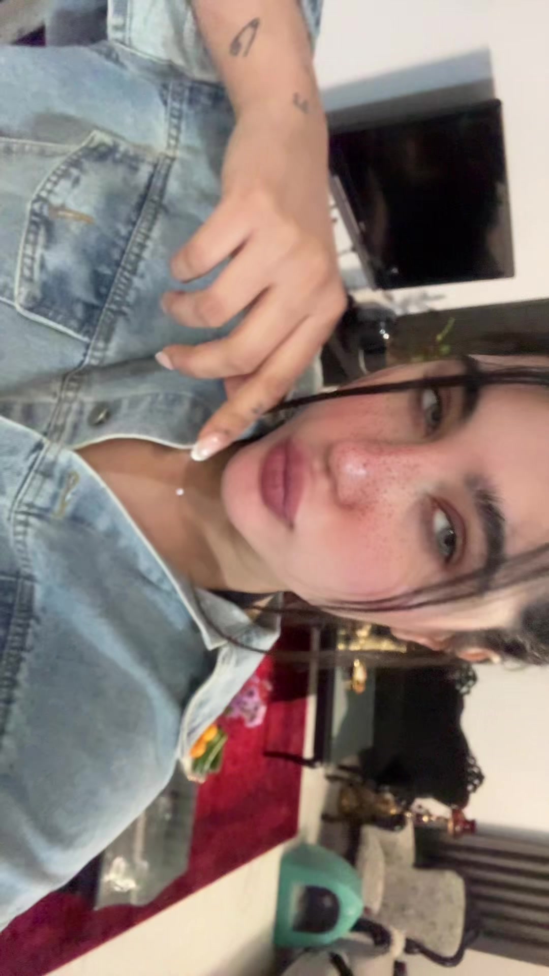 @hwnizb