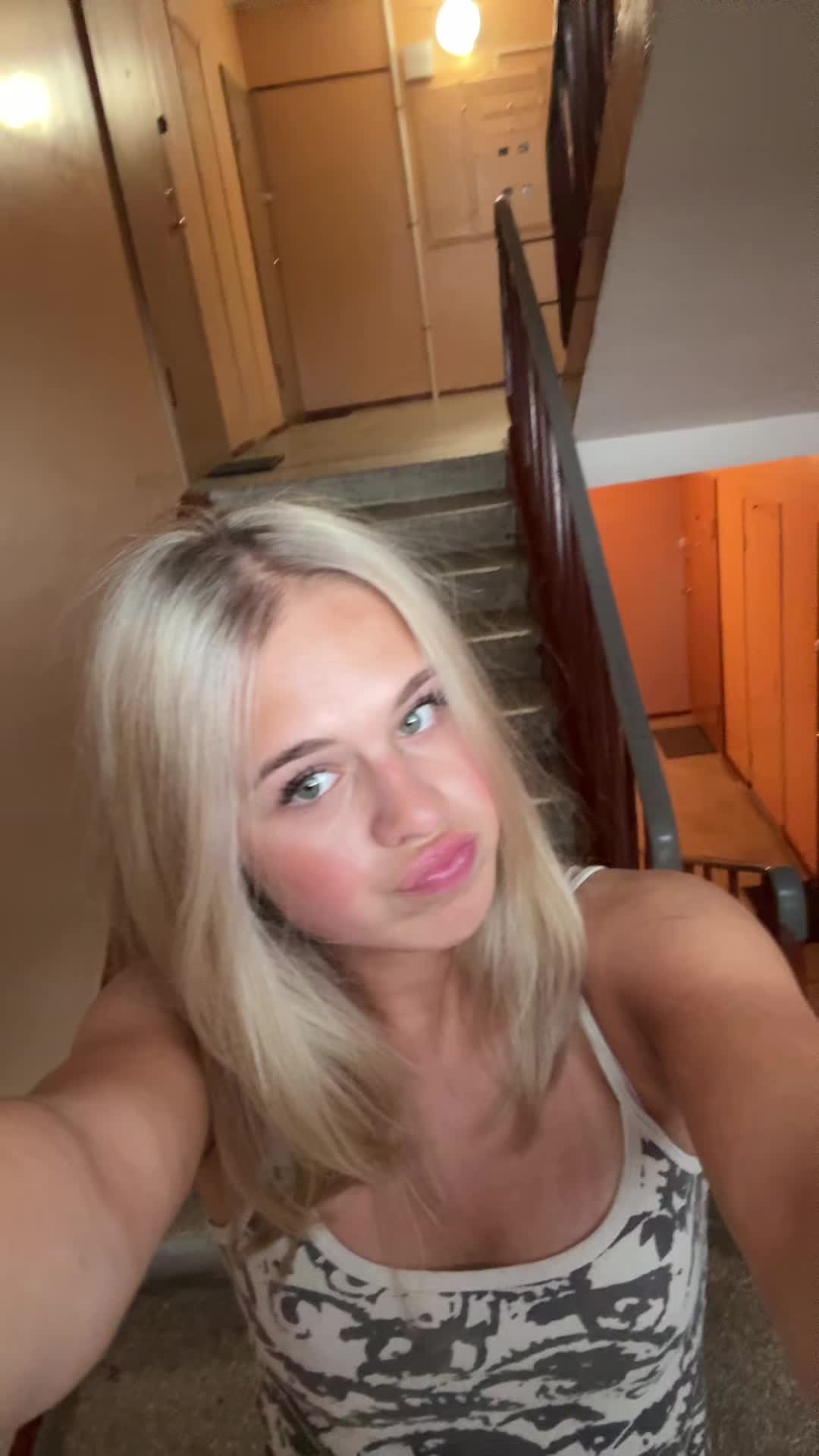 @Eva