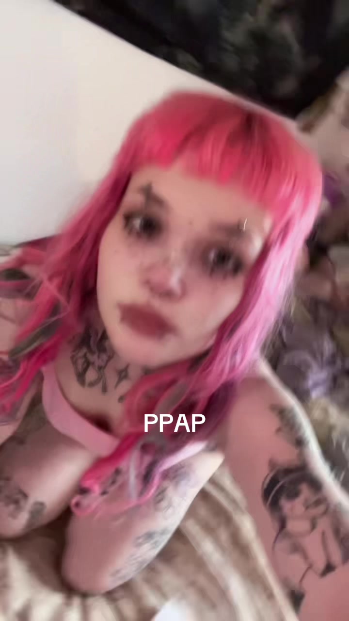 @kneesock