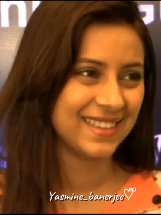 @Yasmine_banerjee ༘♡