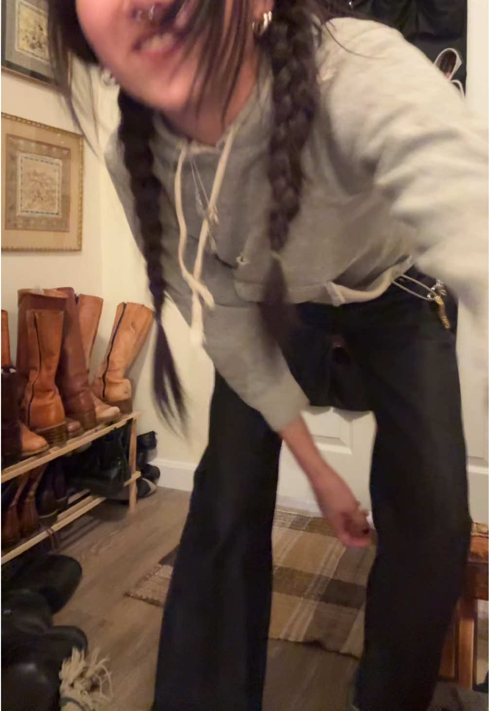 @lily