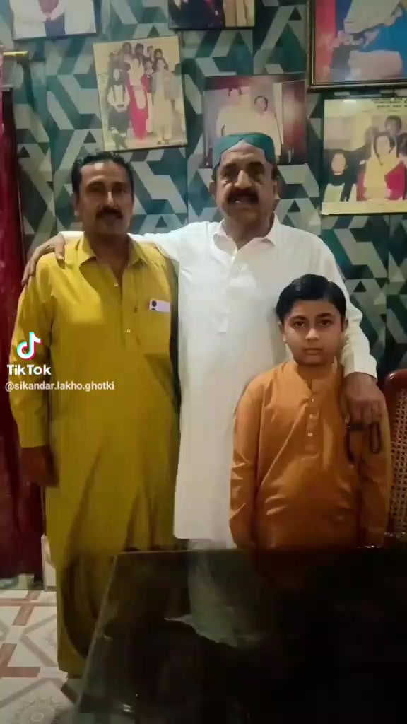@M Shareef R&ucirc;k