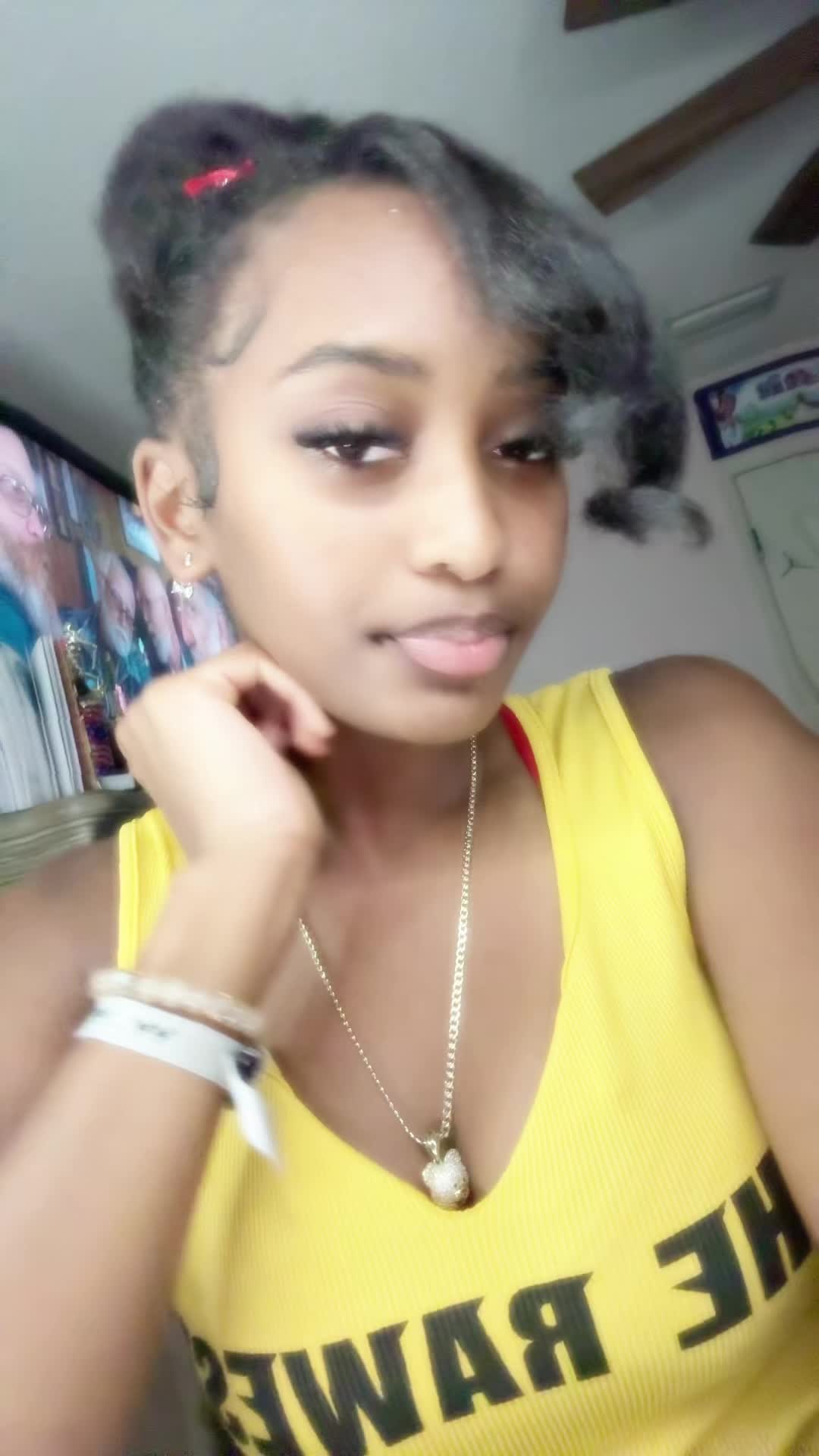 @￶