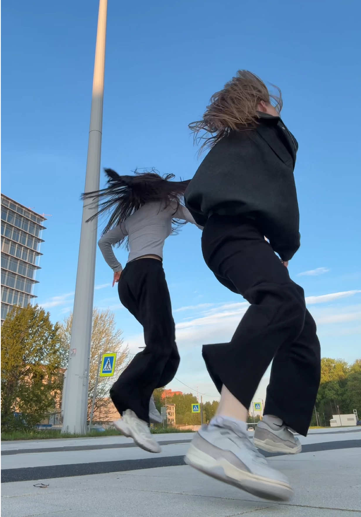 @юля
