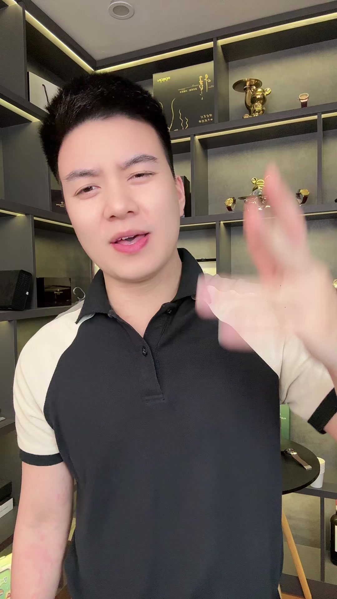 @Do&atilde;n Gia T&acirc;n