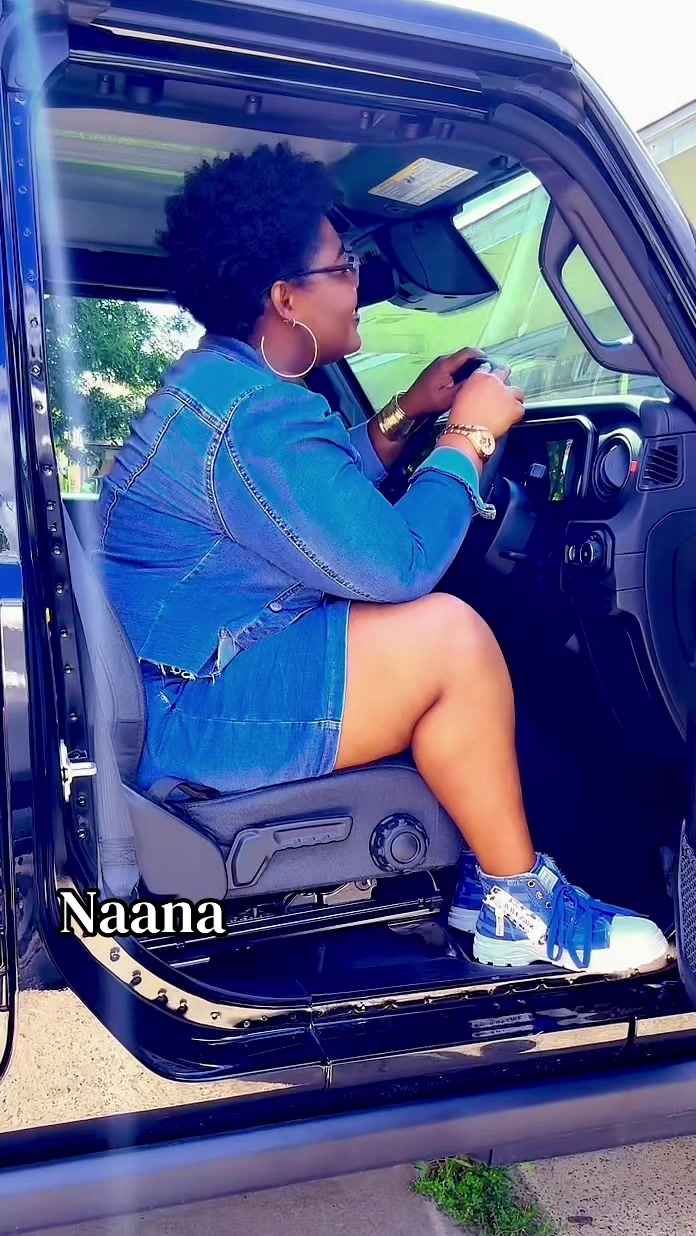 @naana