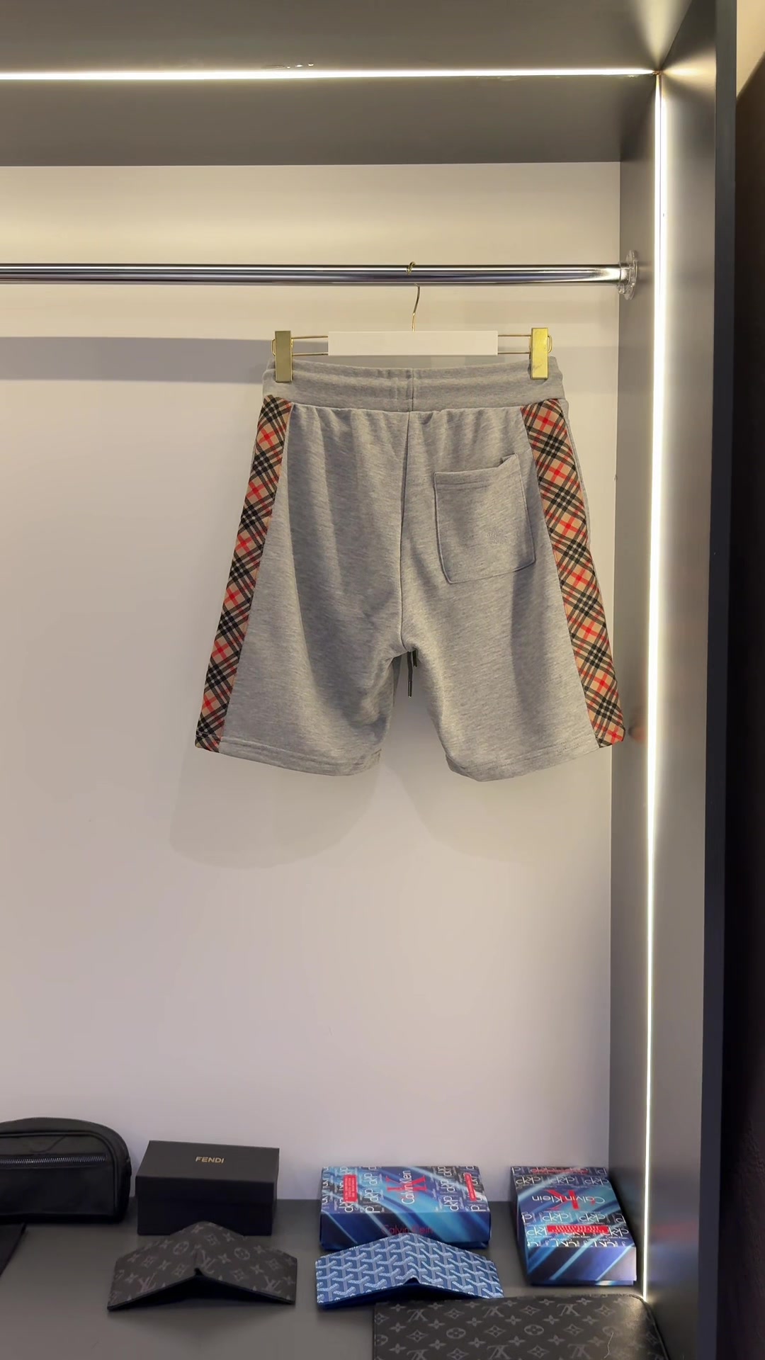 @REAL WEAR