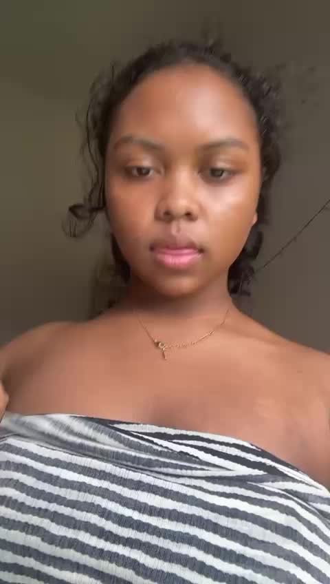 @⃟