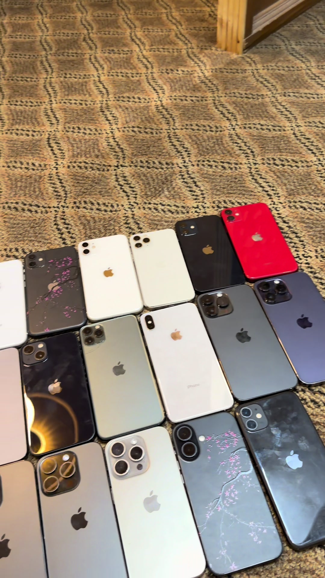 @iphone_hub