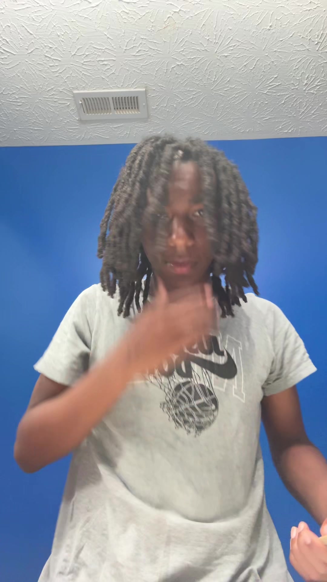 @thereallil3