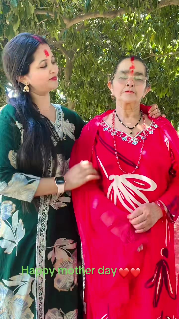@ℒ𝒶𝓍𝓂𝒾 ℬ𝒽𝒶𝓉𝓉🇳🇵🇺🇸