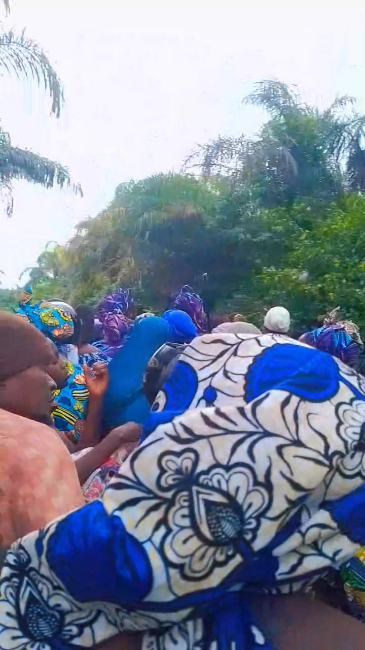 @ife odenu Mojisola iya gbogbo