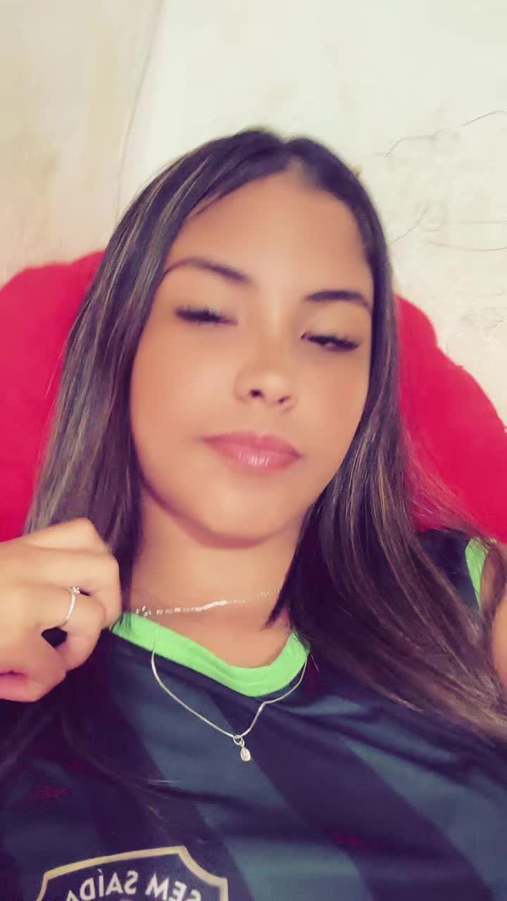 @Julia🌪️🩶