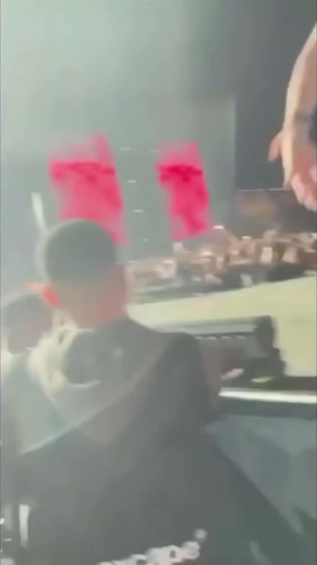 @blxnde