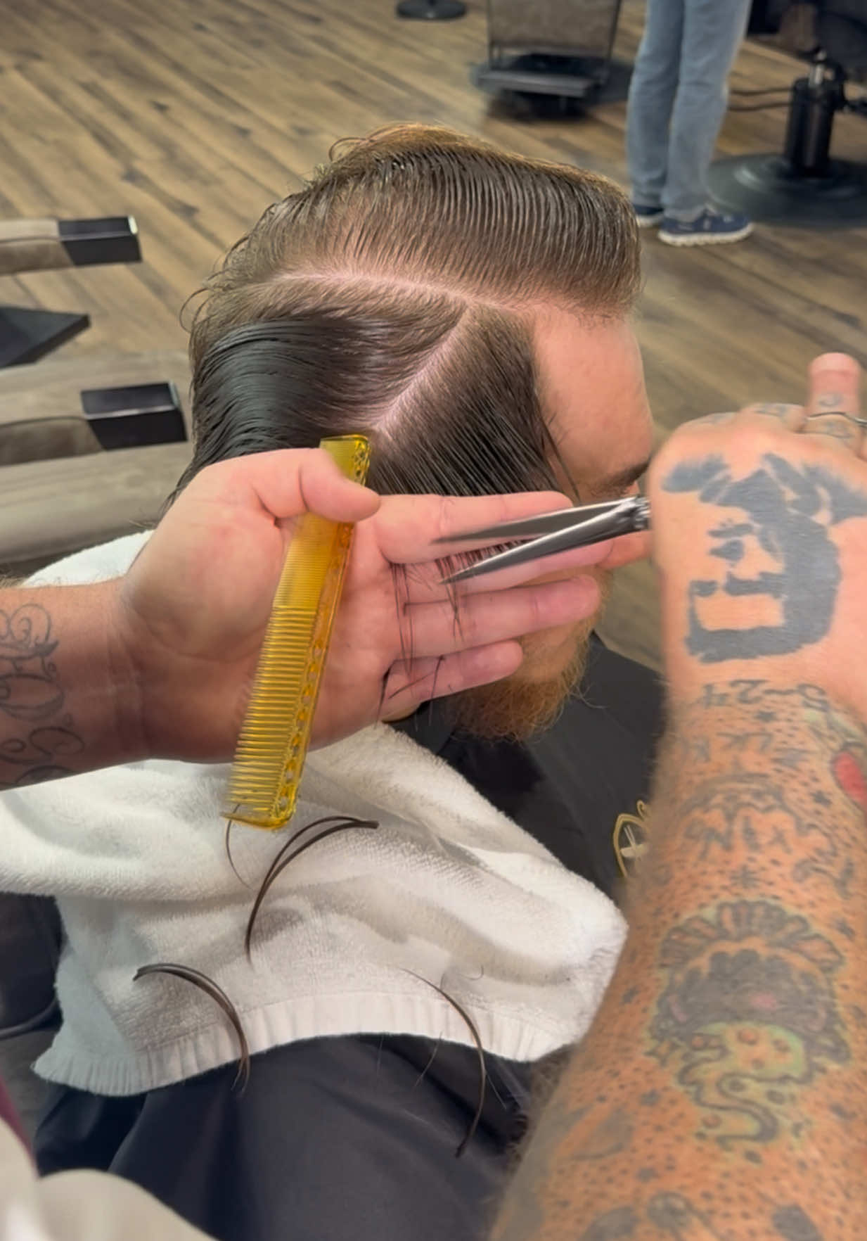 @theskateboardingbarber