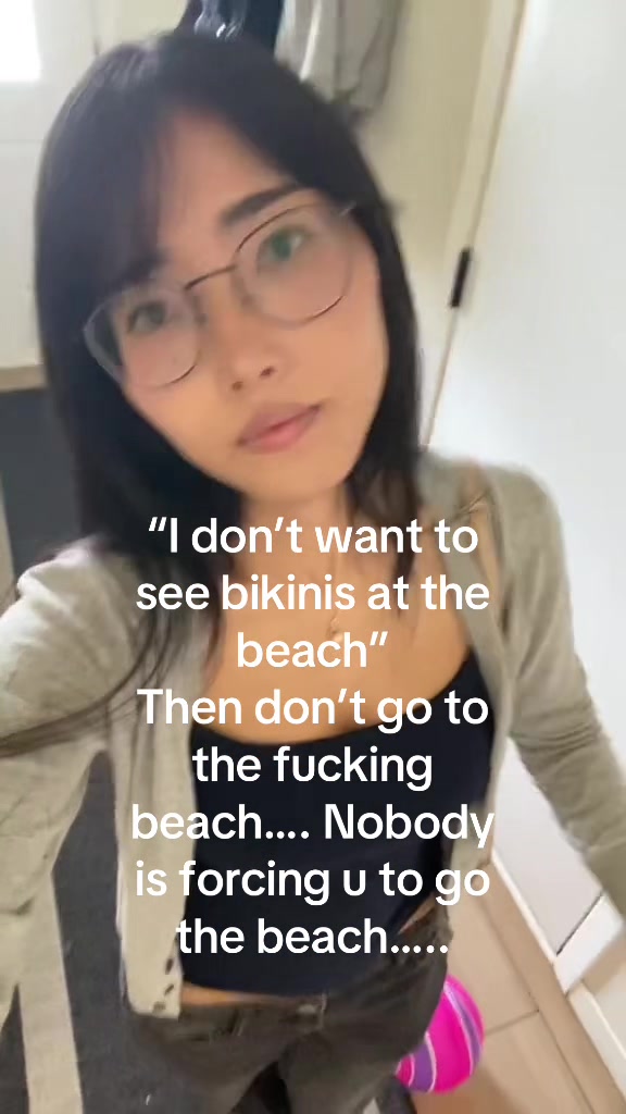 @:3