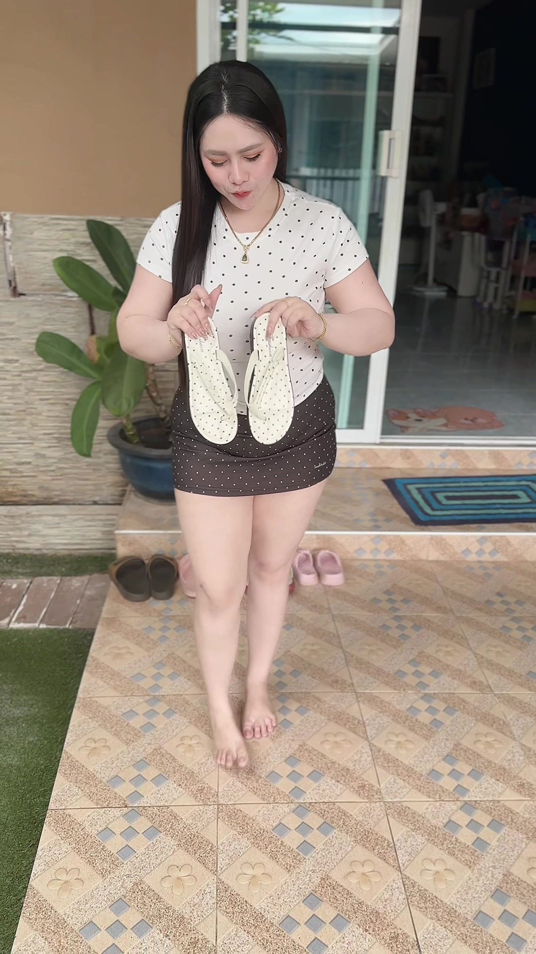 @ปุ้ยเอง สาวอวบที่ชอบแต่งตัวอะ