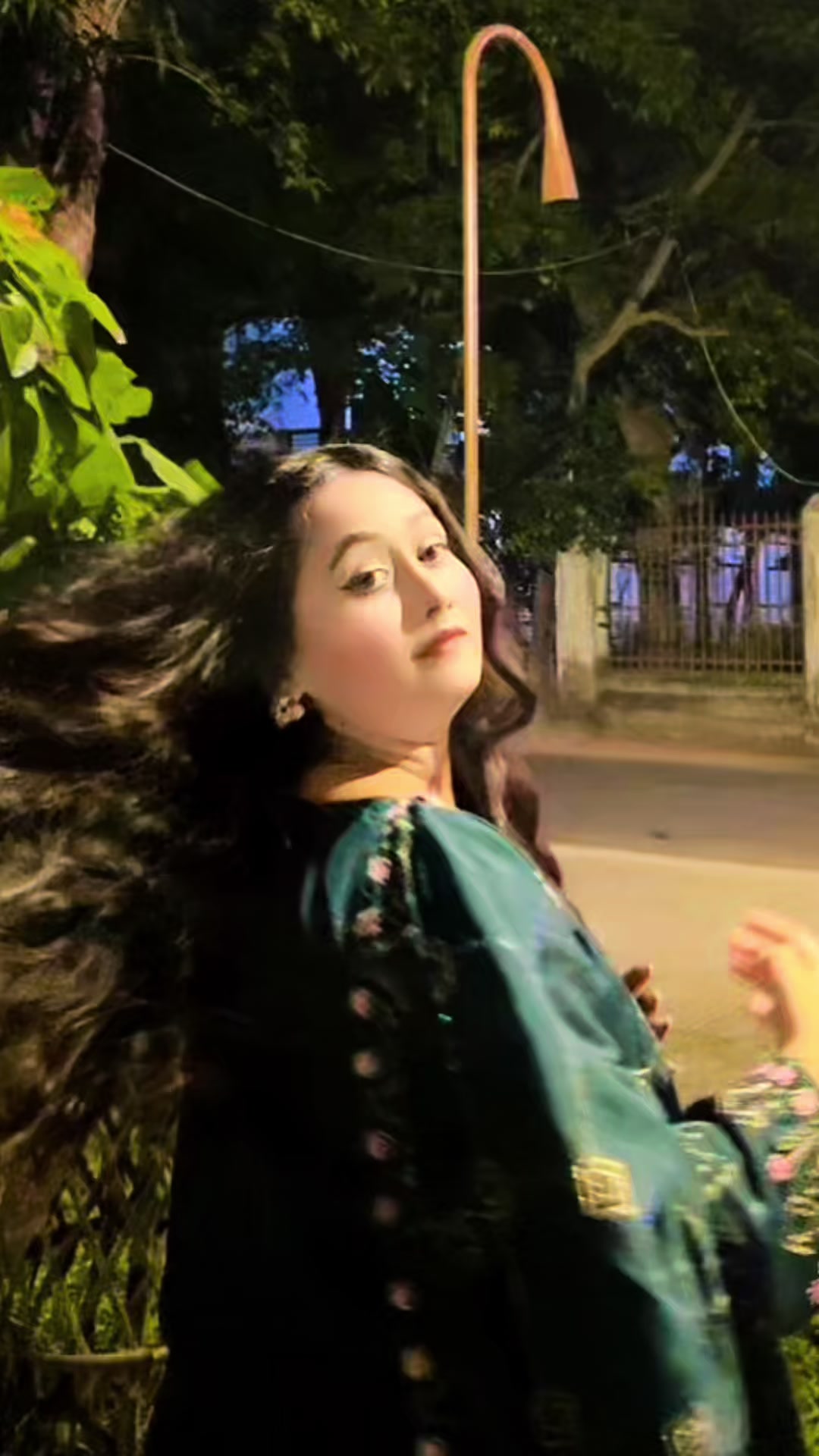 @T S Esha
