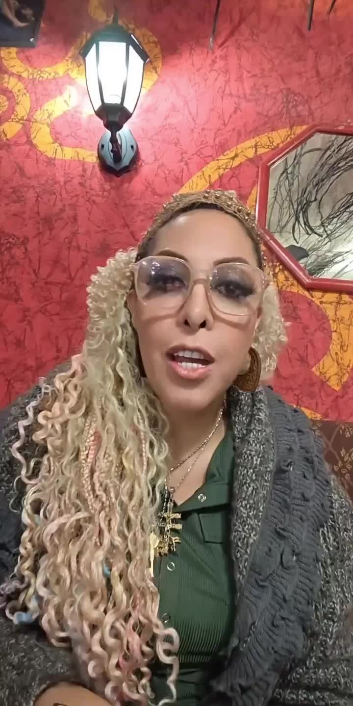 @MaryCarmen La G&uuml;era Oficial