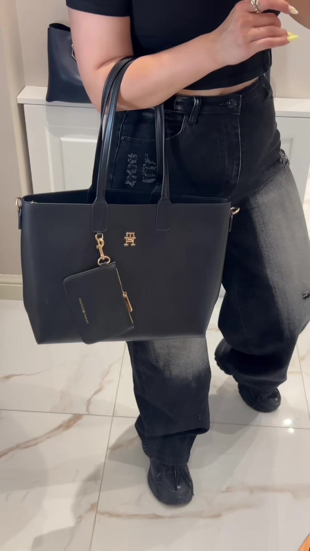 @leo.lux_bags