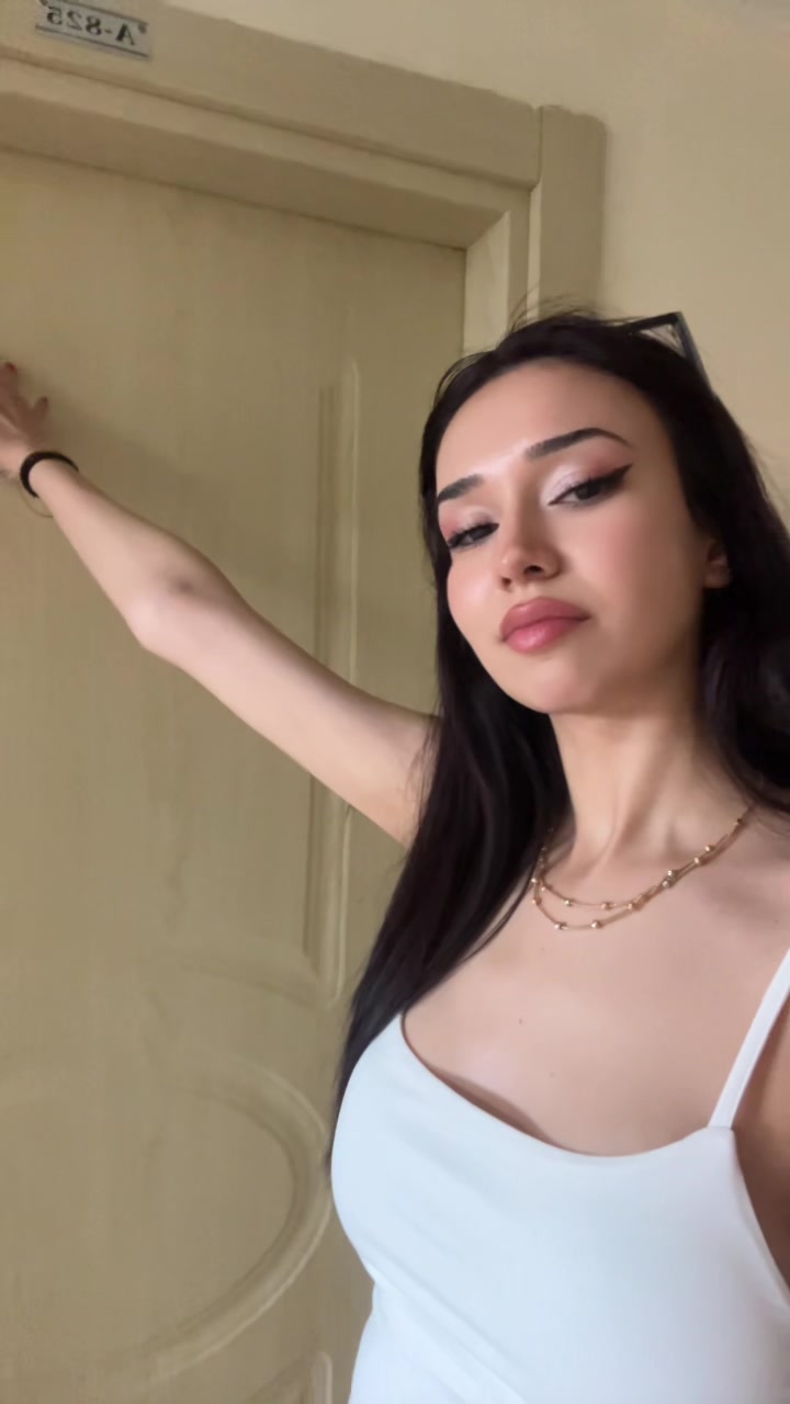 @Zeyzey