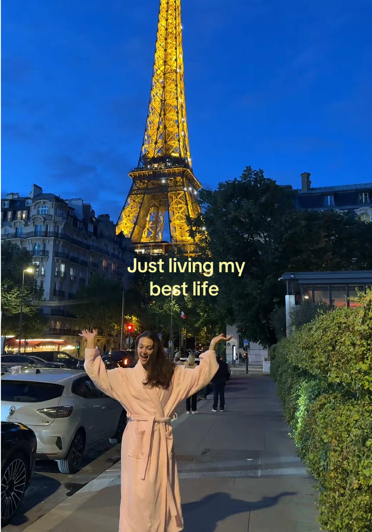 @olivia manoit
